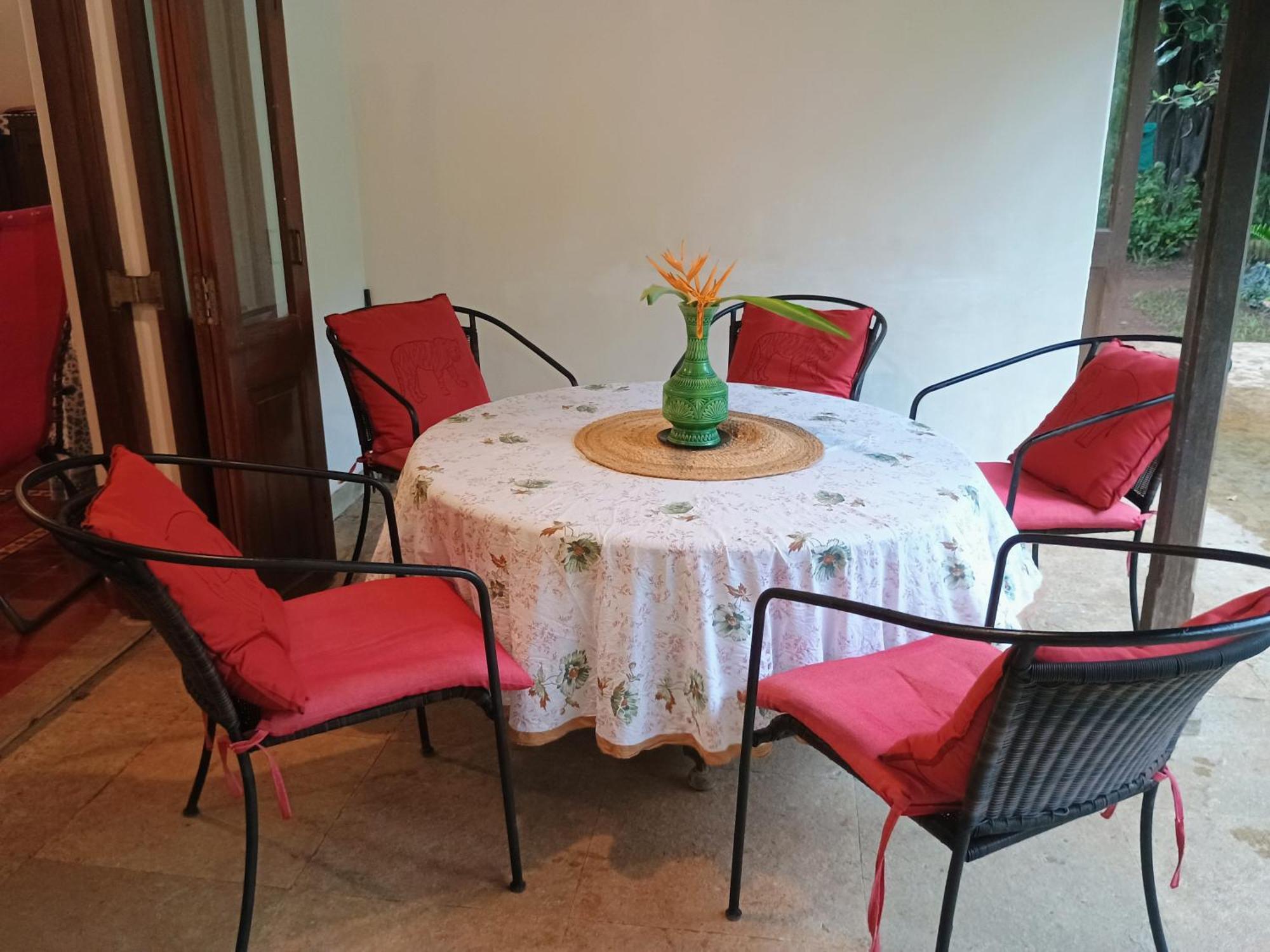 Banyan House - Luxurious 4 Bedroom Villa On One Acre, Near The Beach Nagaon  Eksteriør billede